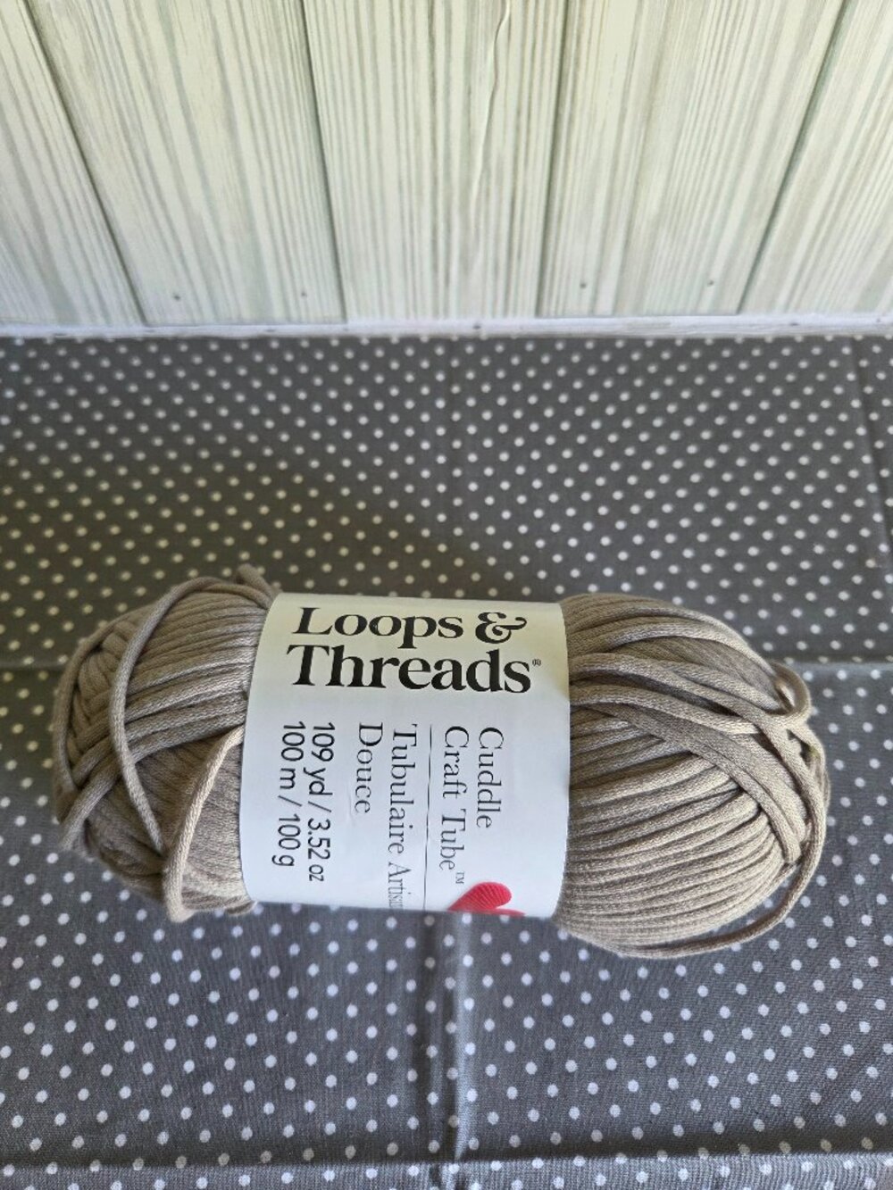 Loops & Threads Cuddle Craft Faux Fur Yarn Perfect Pewter NWT Soft Plush Yarn